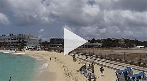 【LIVE】 Webcam Maho Beach